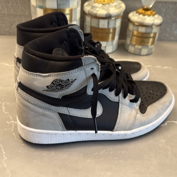 Nike Jordan 1 Retro Shadow 2.0 - Picture 3 of 5